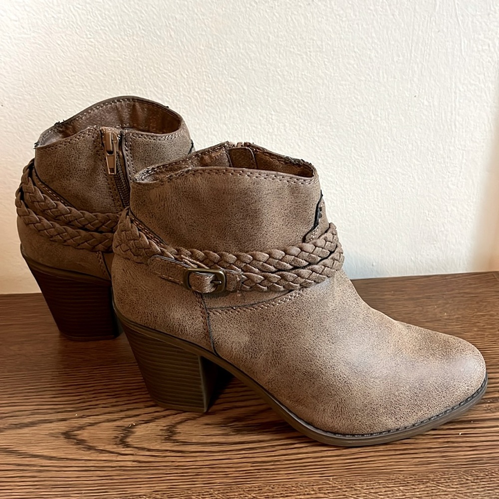 Braided Tan Ankle Boots